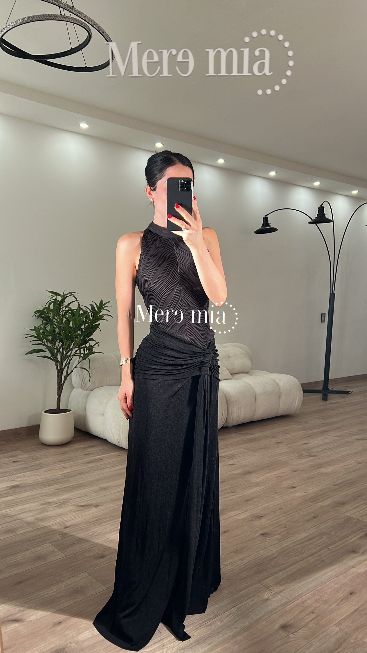 Vestido broche lado