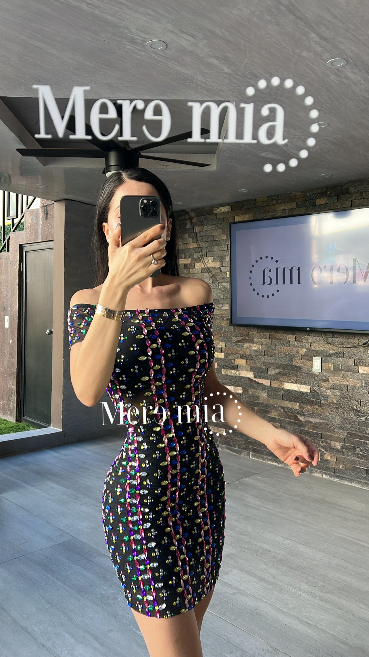 Vestido negro colores