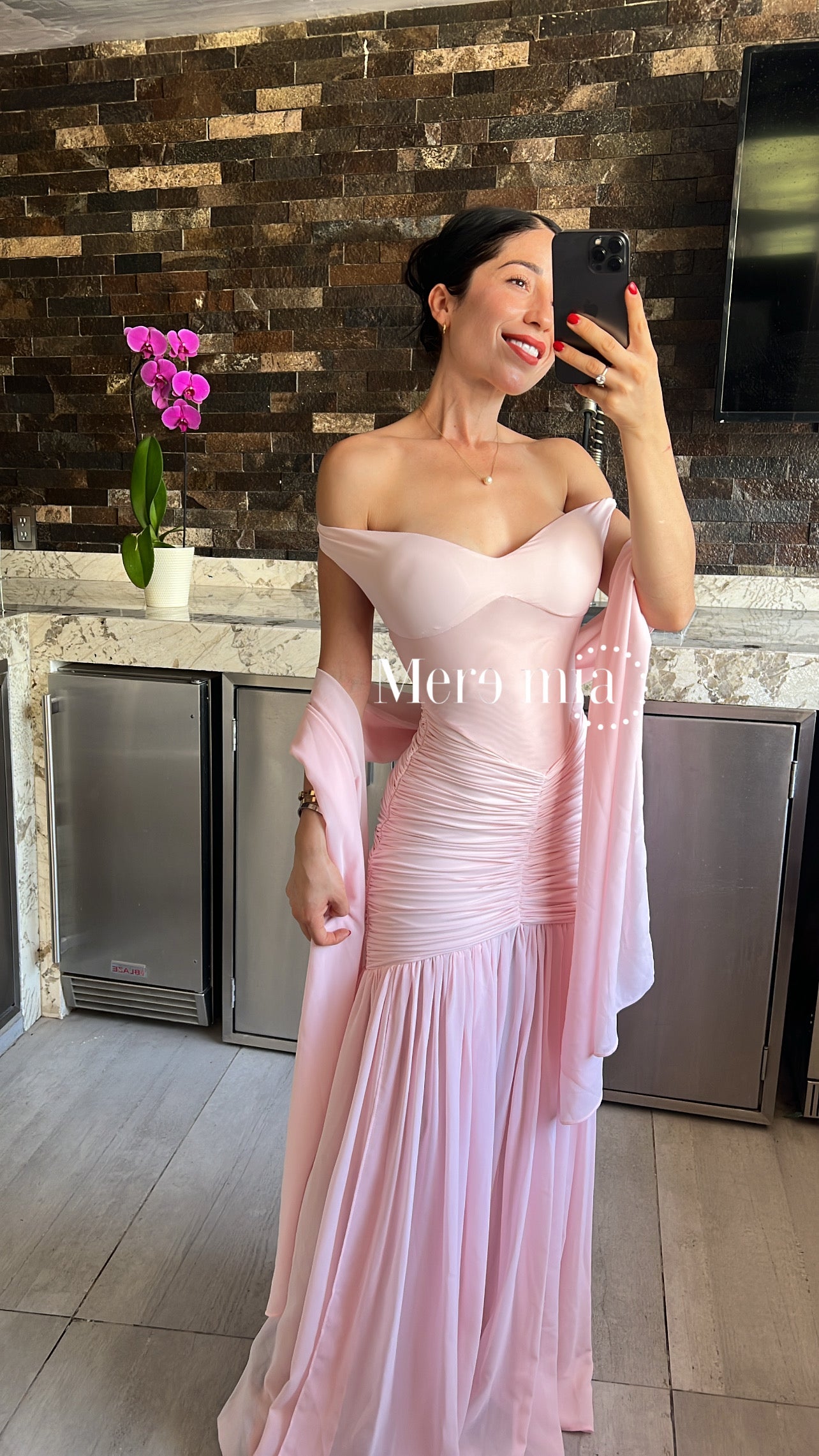 Vestido bardot plisado malla