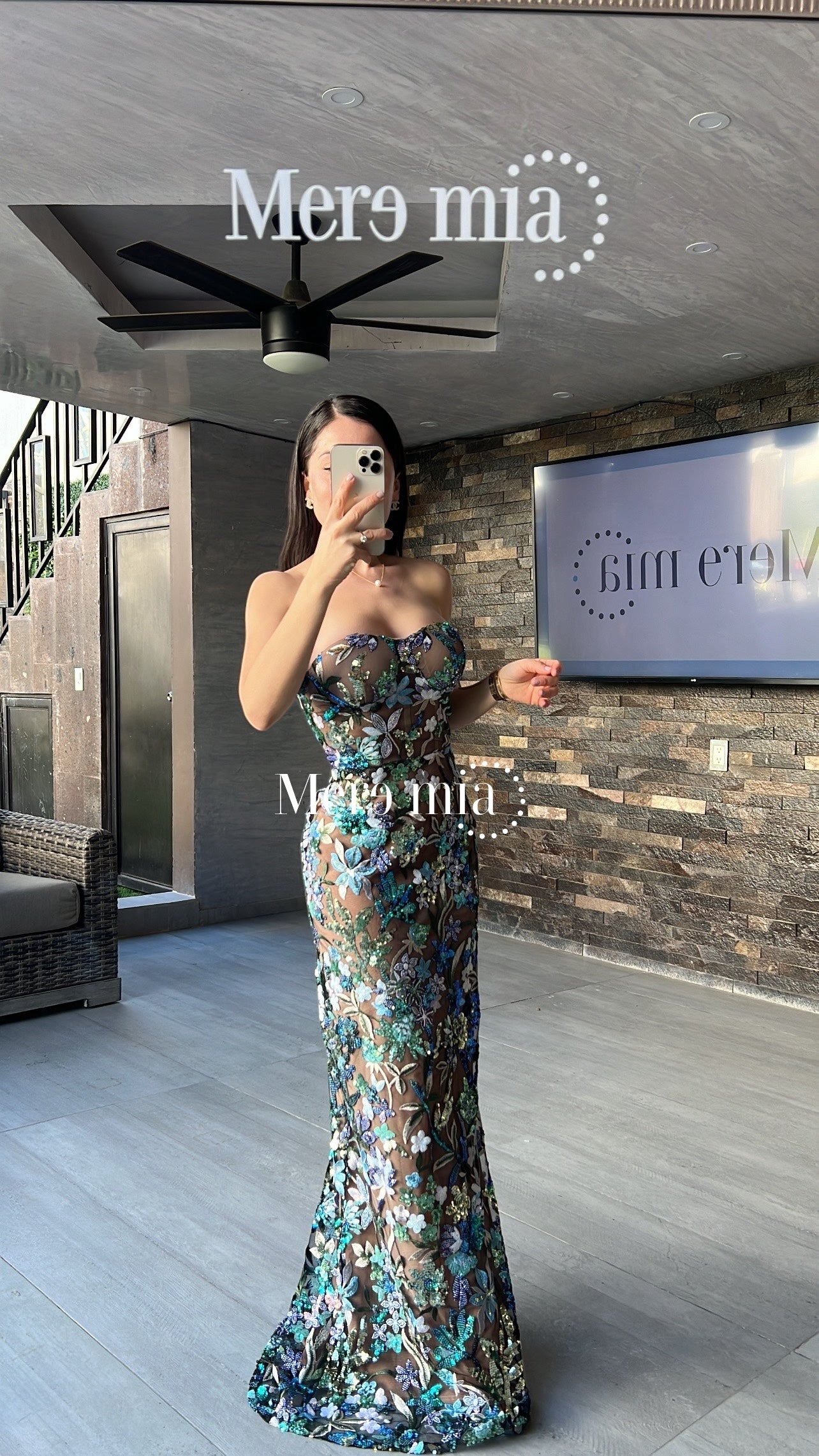 Vestido encaje strapples largo