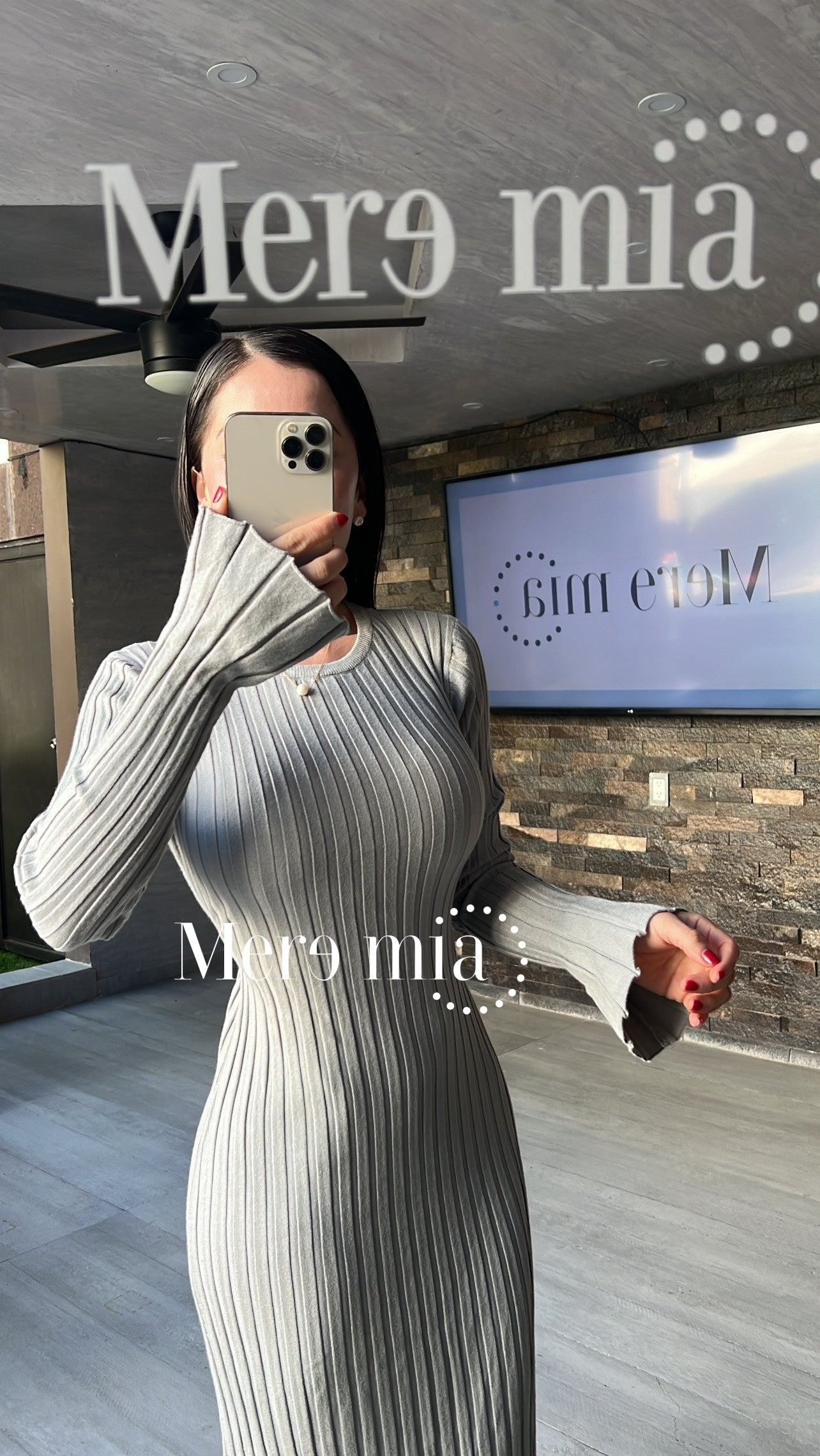 Vestido gris rayado