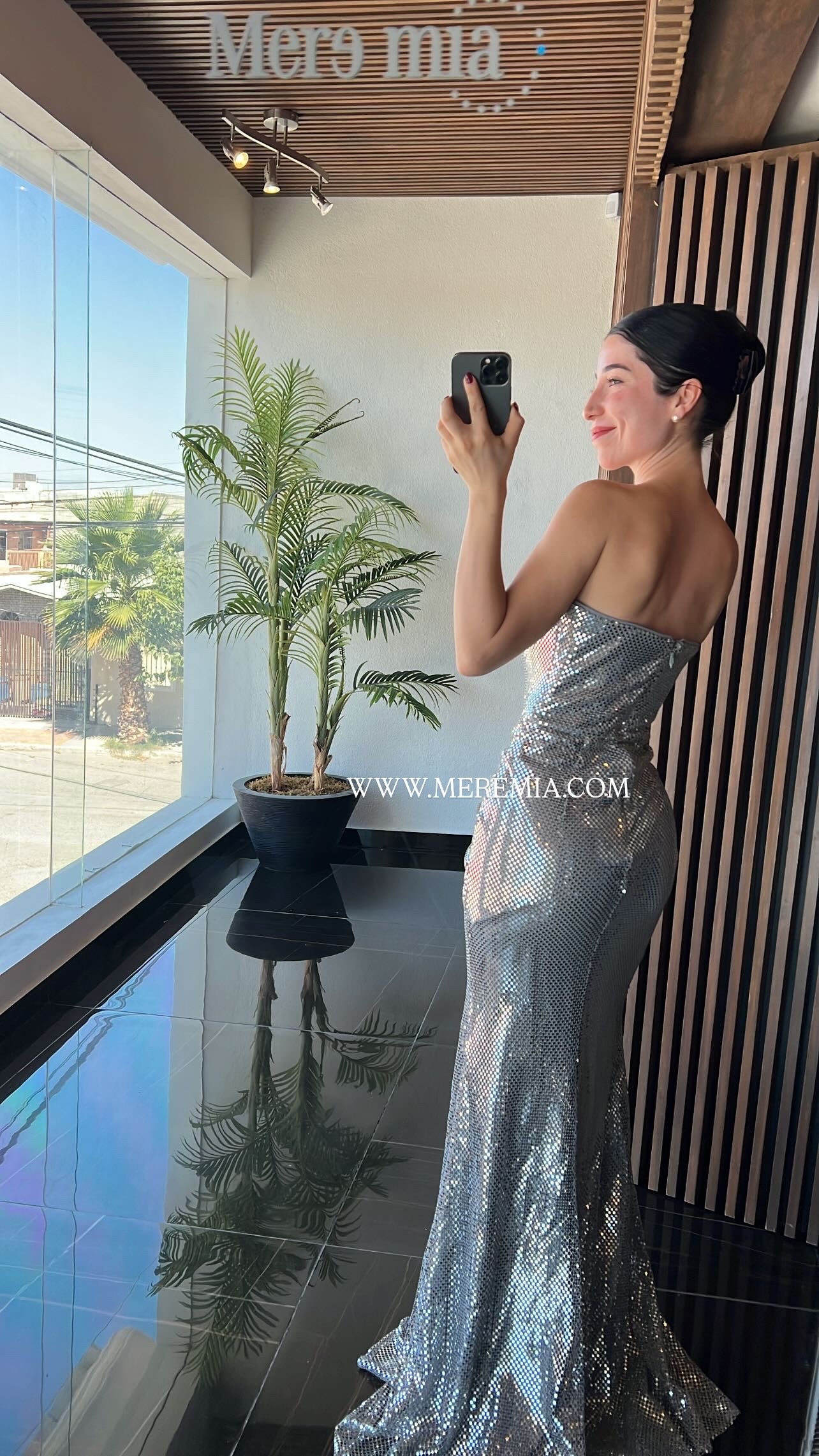 Vestido plata asimétrico