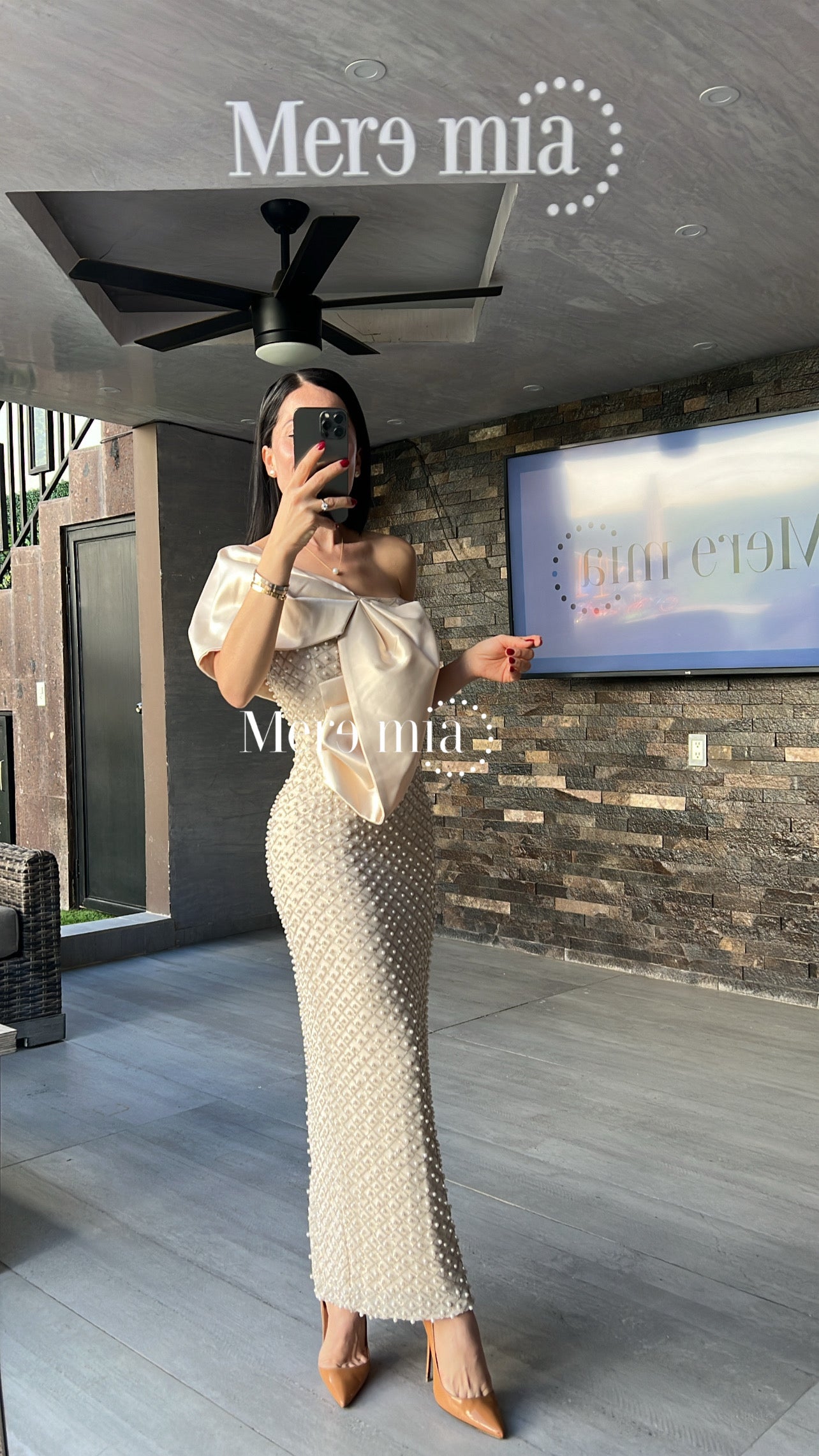 Vestido beige perlas sat