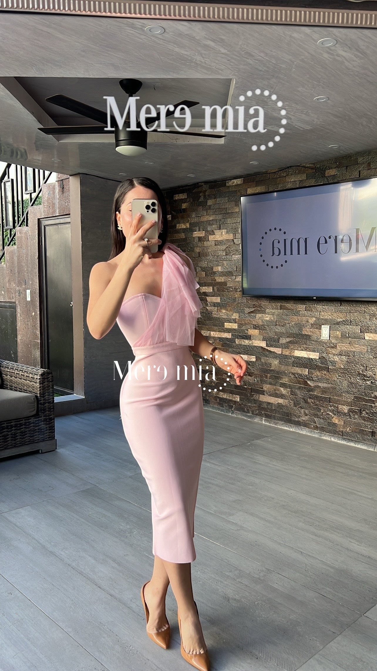 Vestido rosa hombro tul