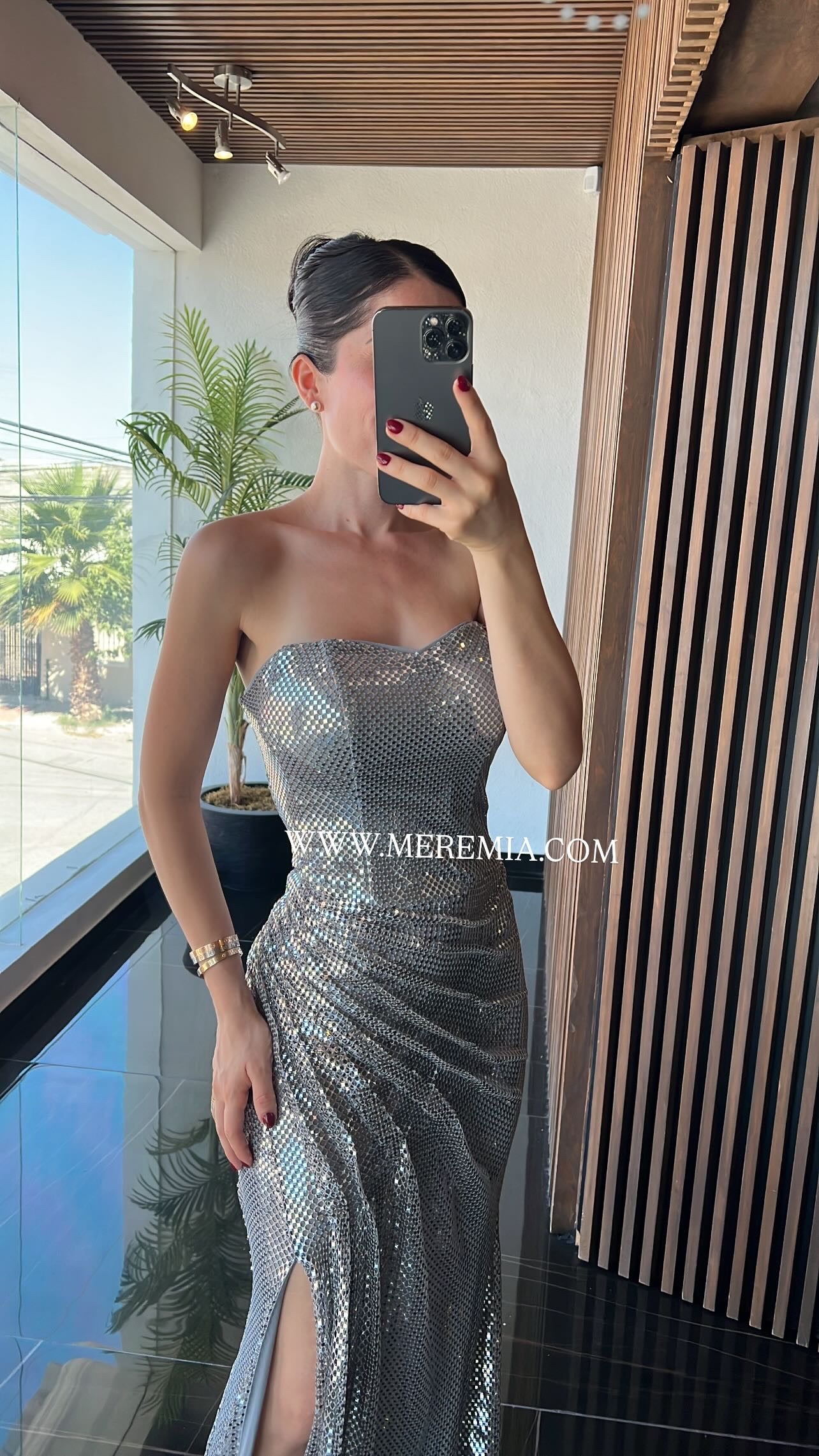 Vestido plata asimétrico