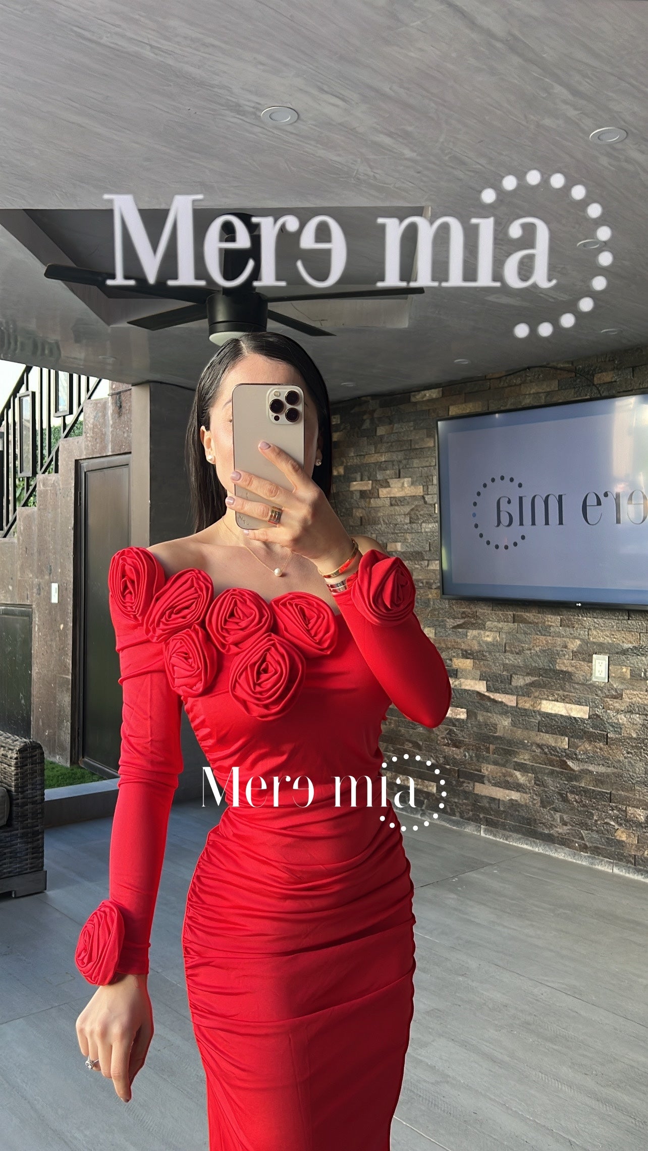 Vestido rojo flores plisado