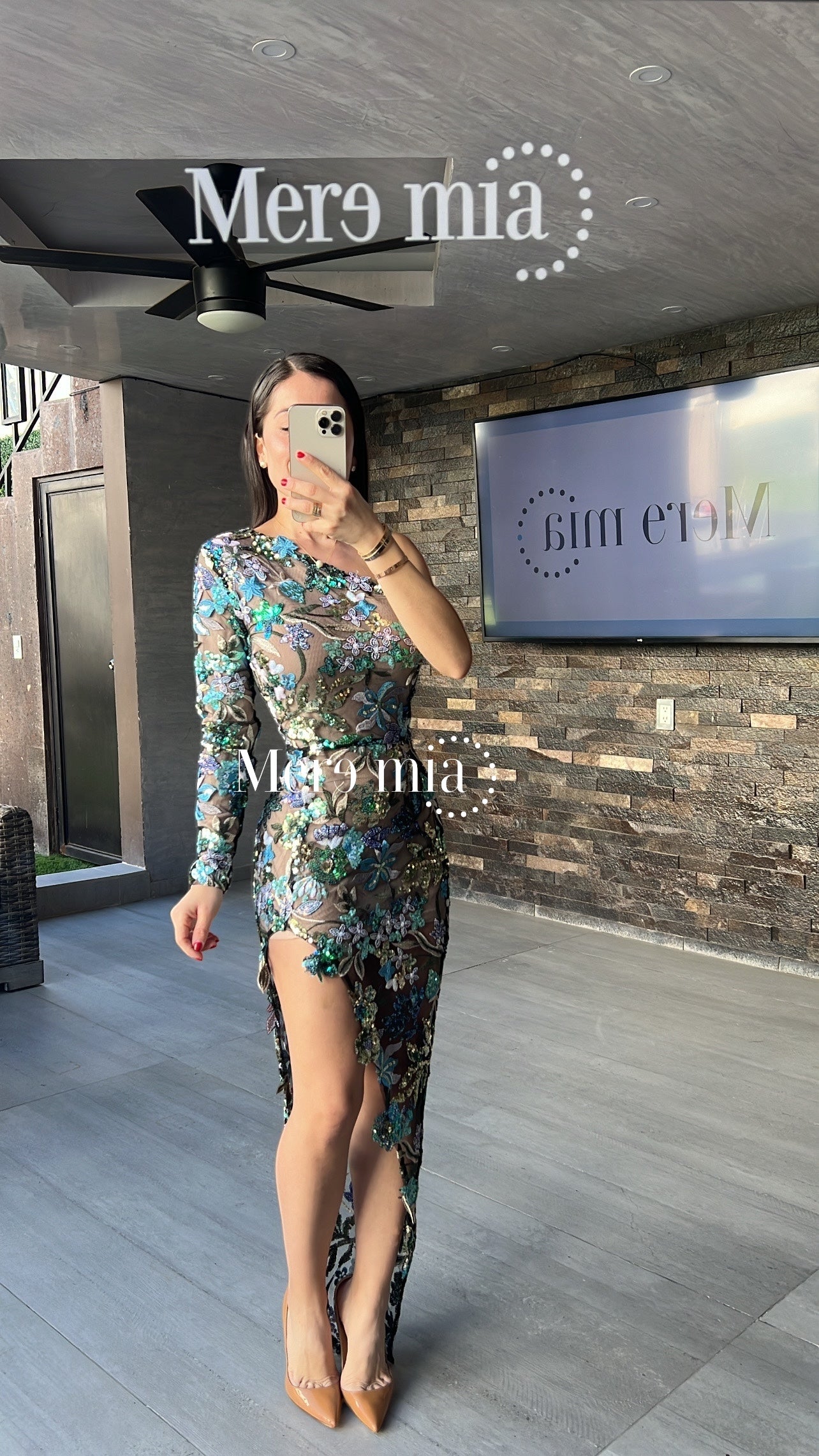 Vestido flores bordado hombro