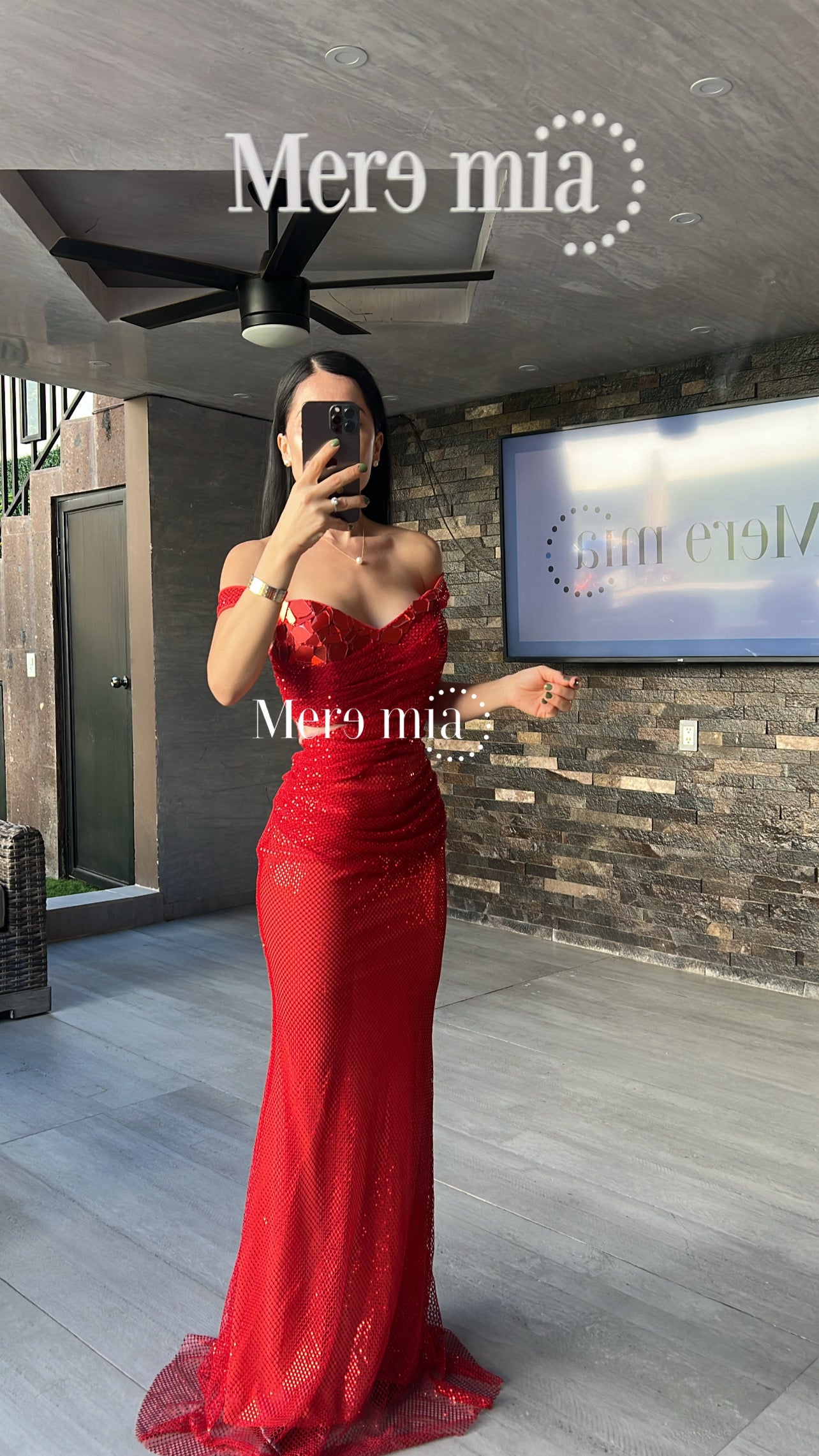 Vestido rojo espejos puntos