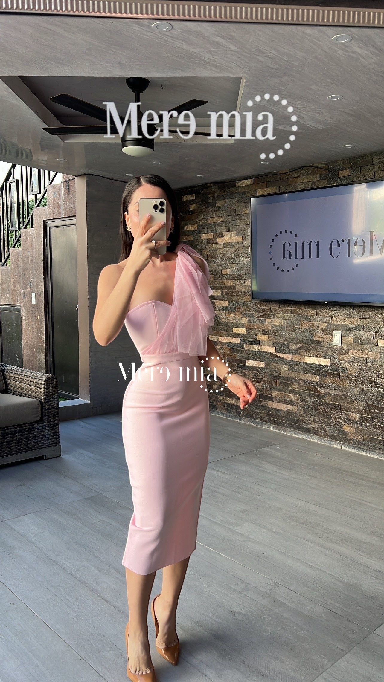 Vestido rosa hombro tul