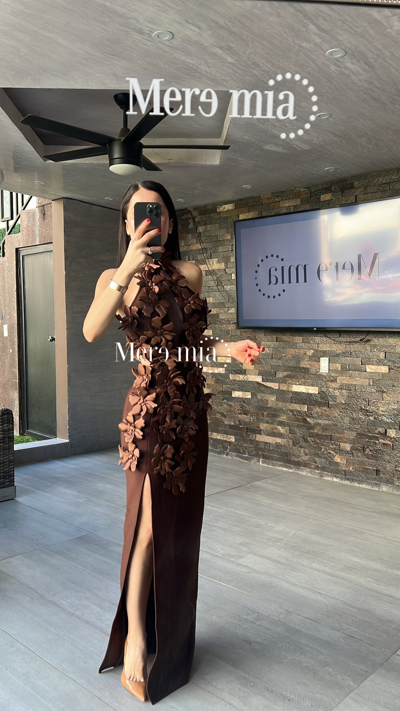 Vestido cuello flores