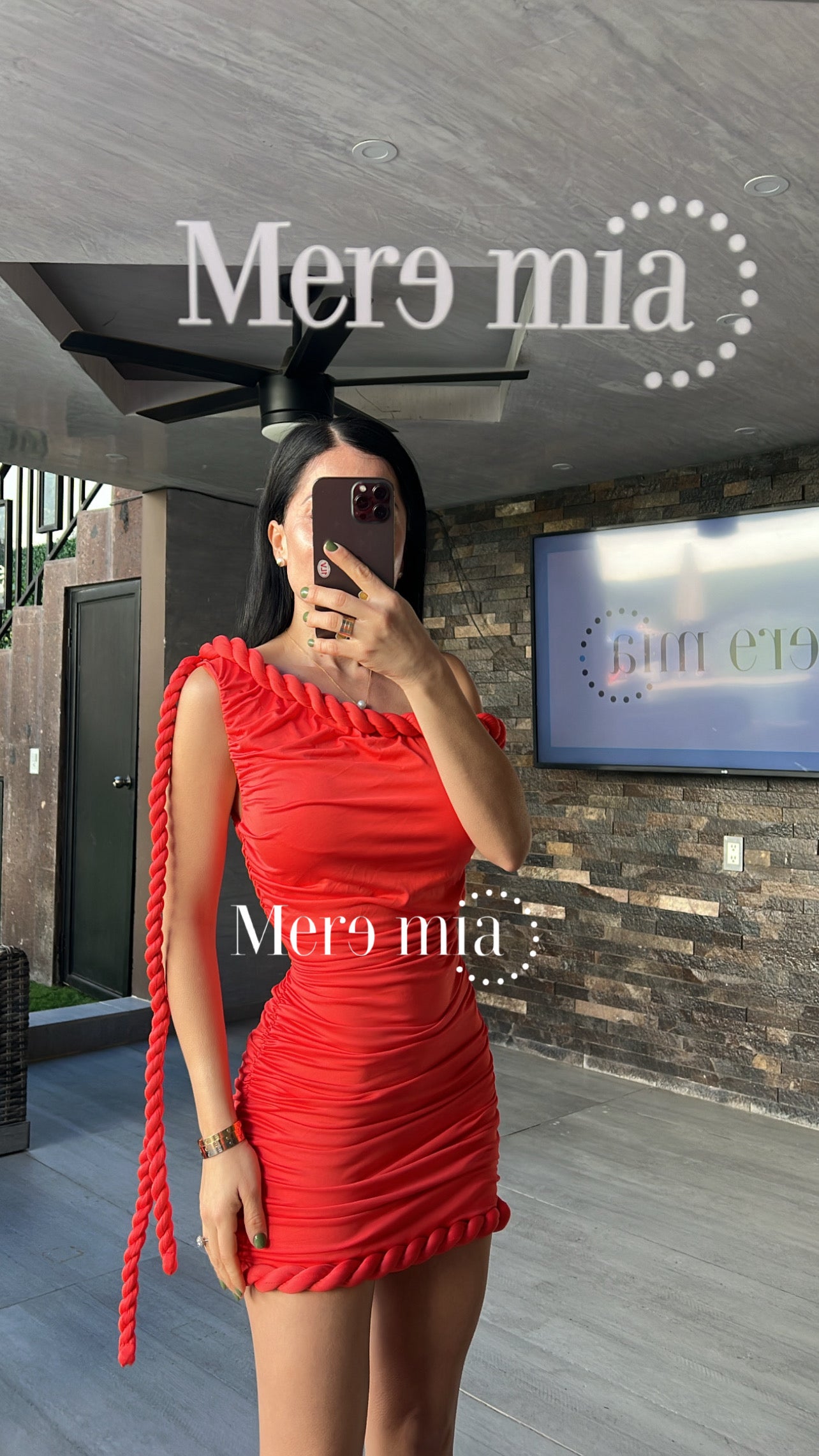 Vestido rojo trenza
