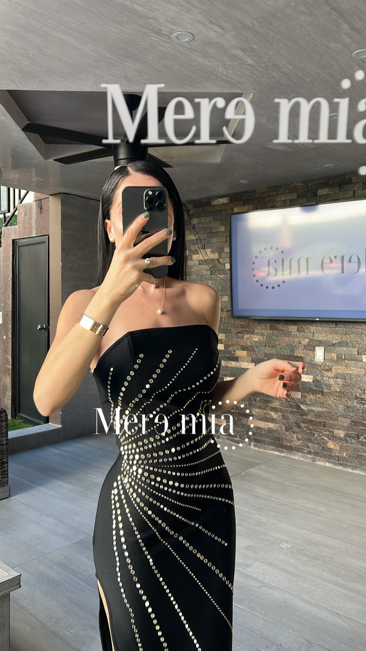 Vestido negro puntos plata