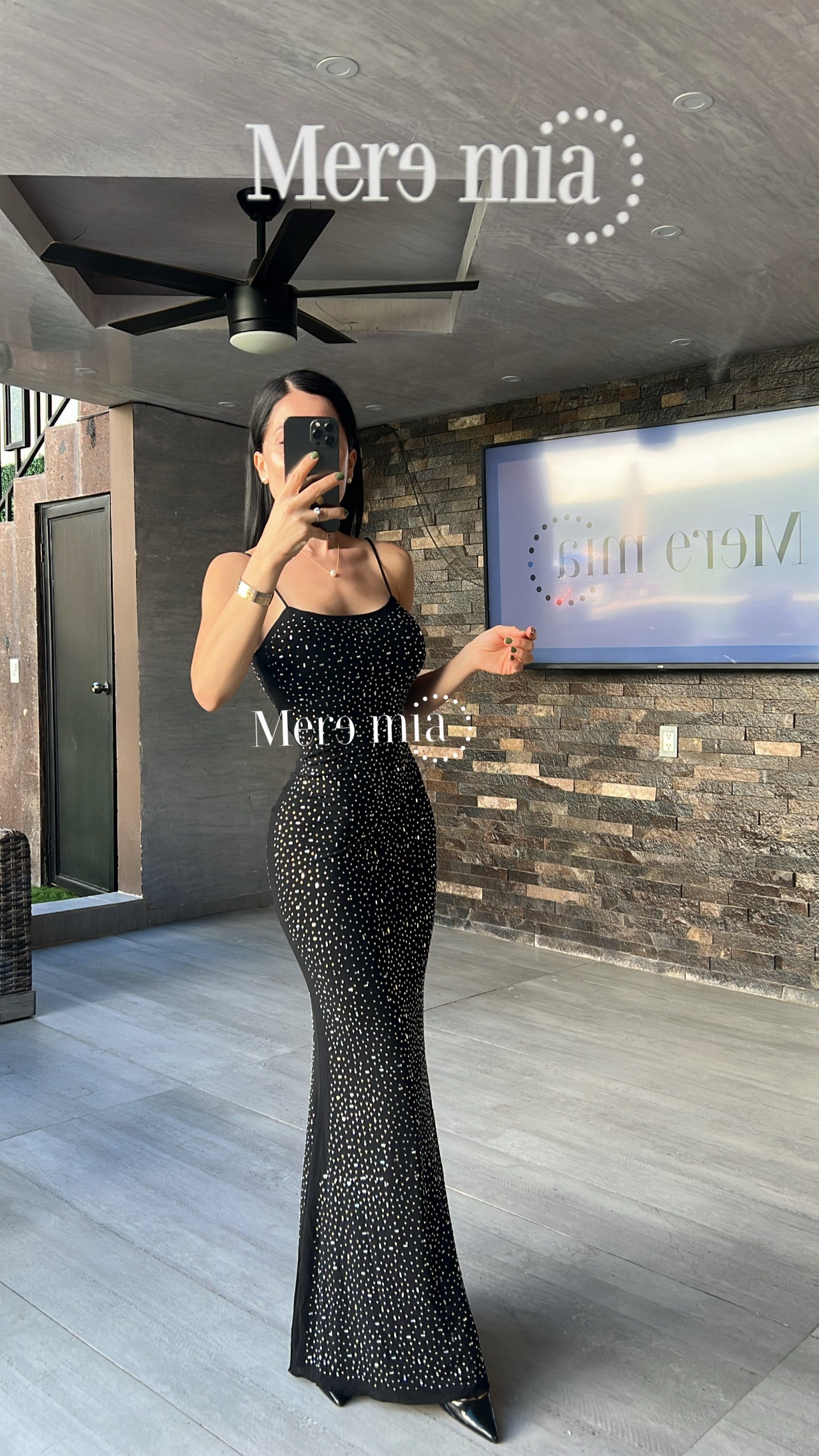 Vestido negro brillos plata