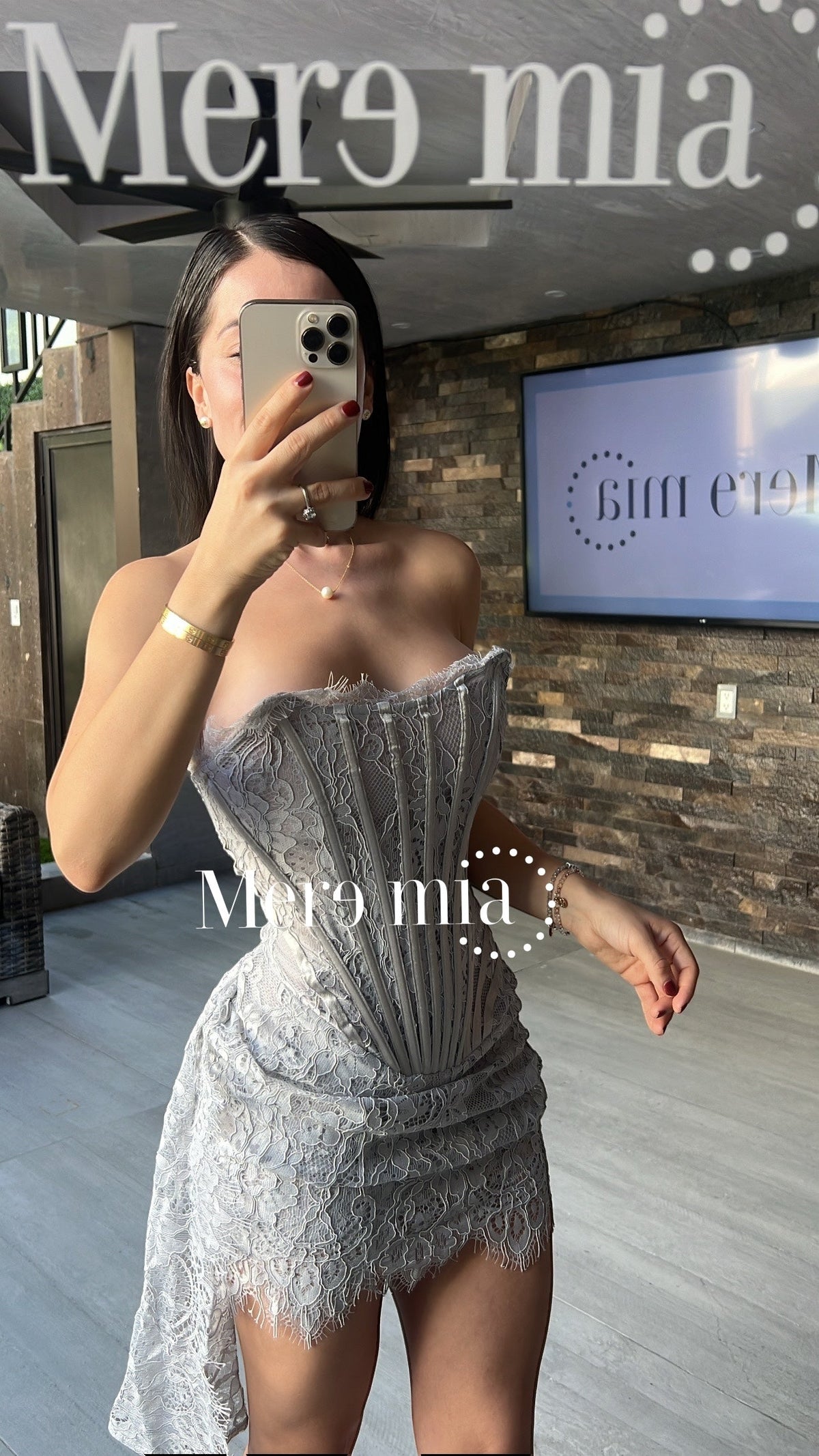 Vestido encaje strapples