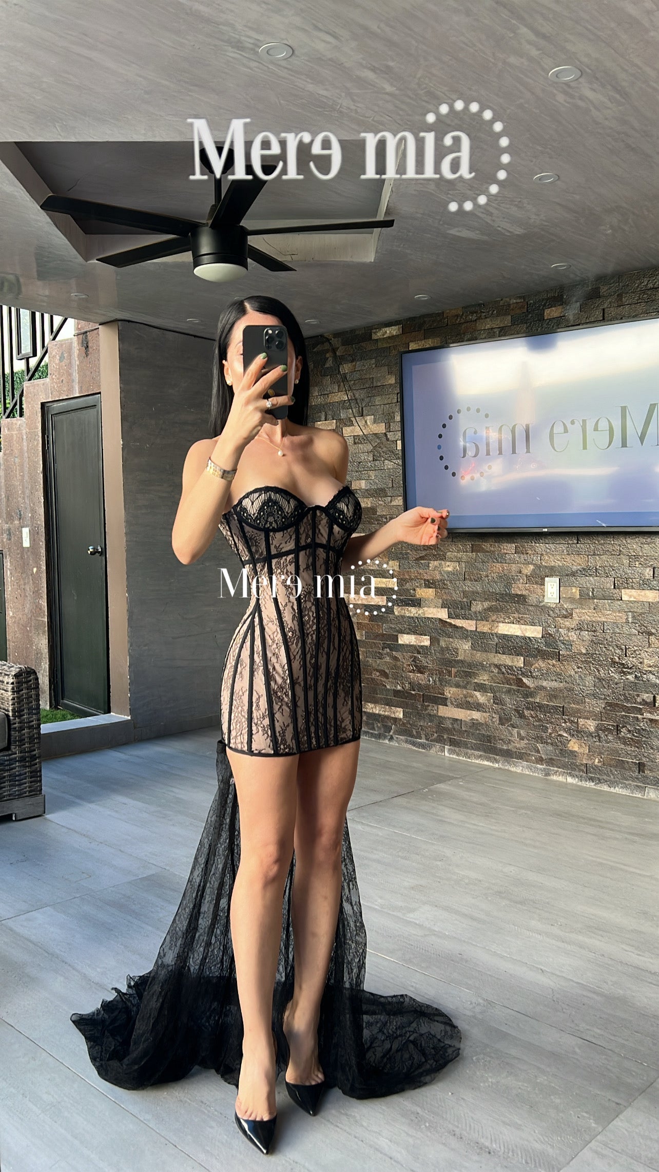 Vestido negro encaje var