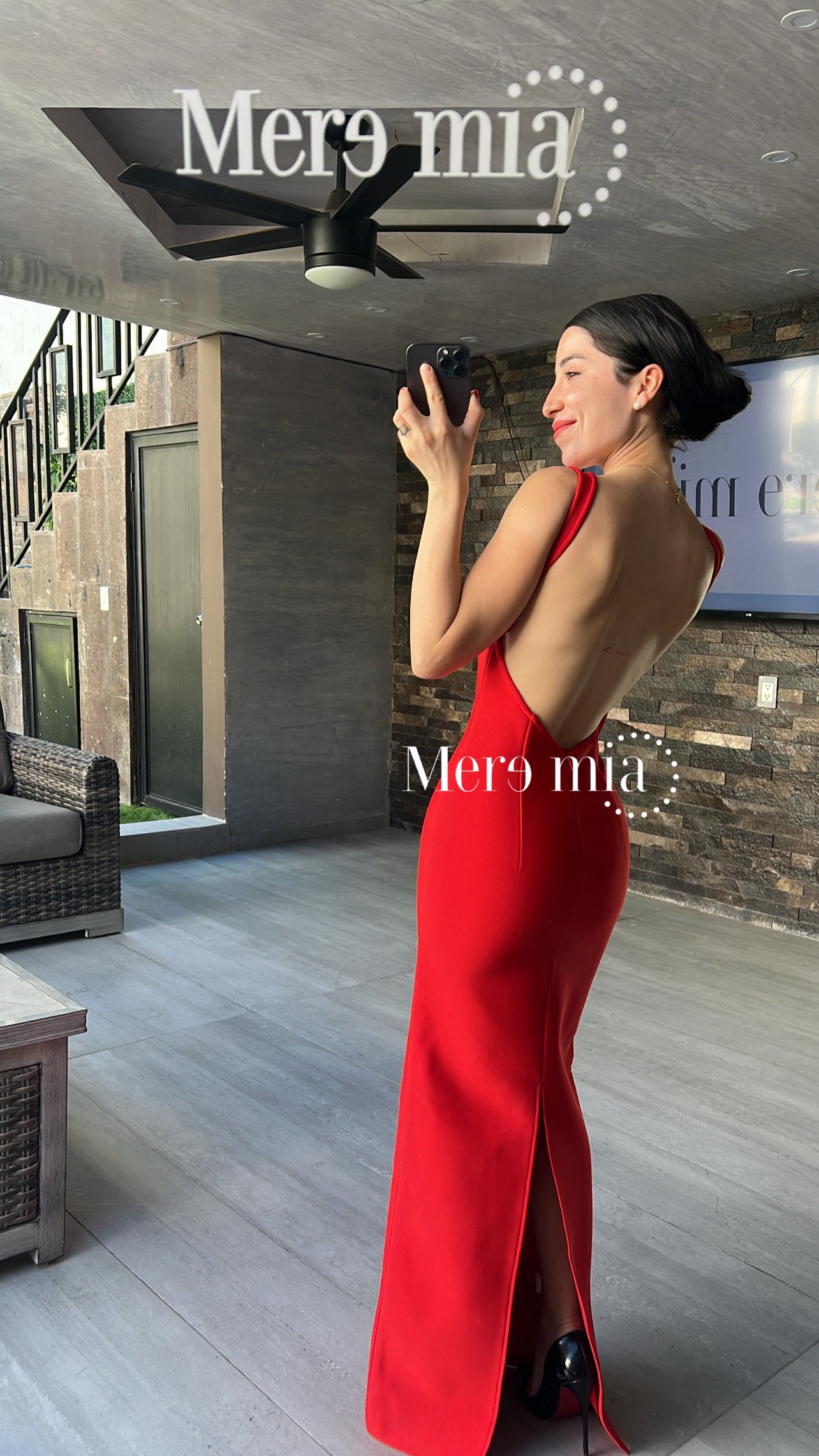 Vestido rojo escote v