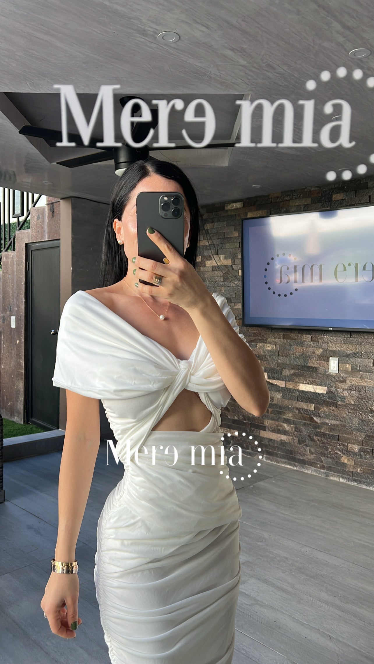 Vestido Blanco Cut-Out y Escote Cruzado