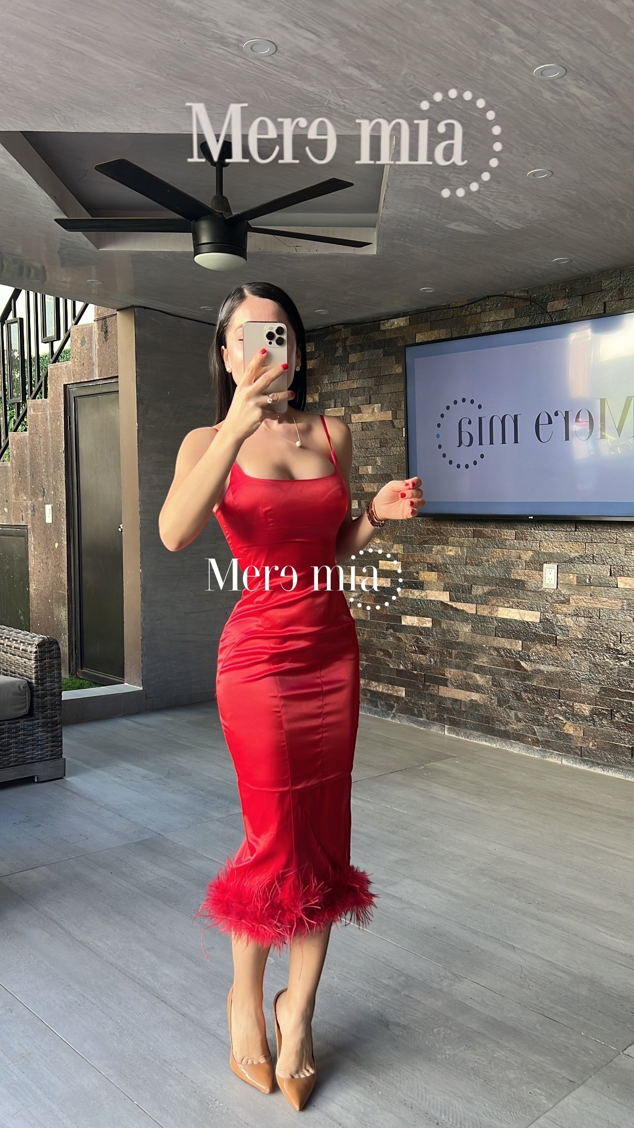 Vestido rojo sat plumas ab