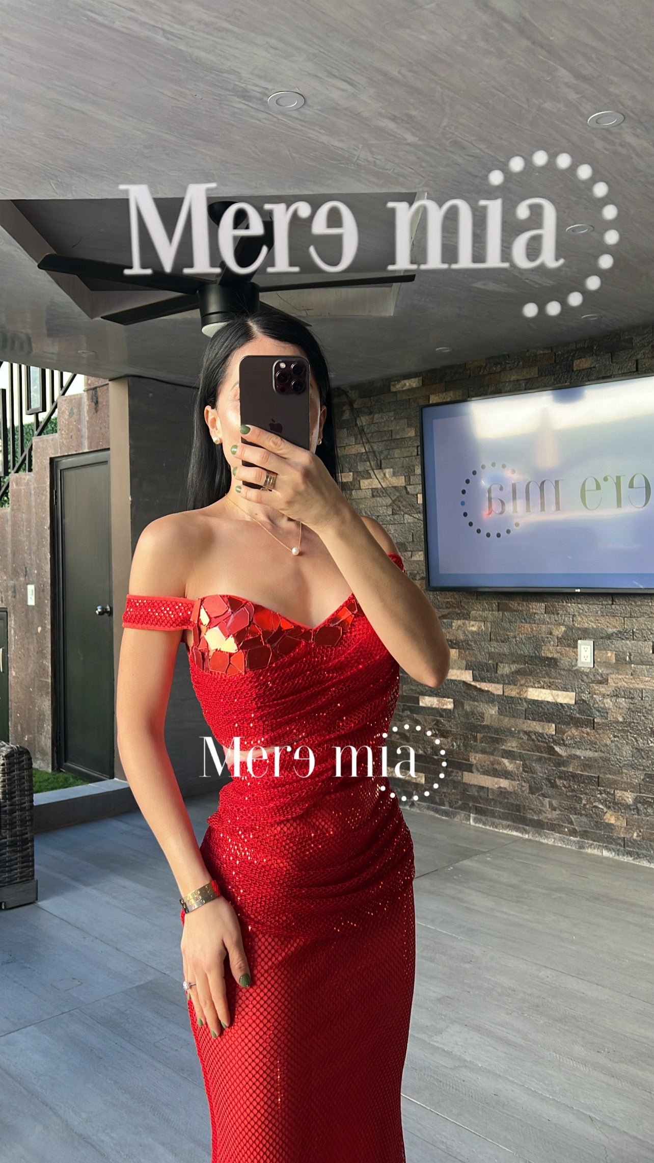 Vestido rojo espejos puntos