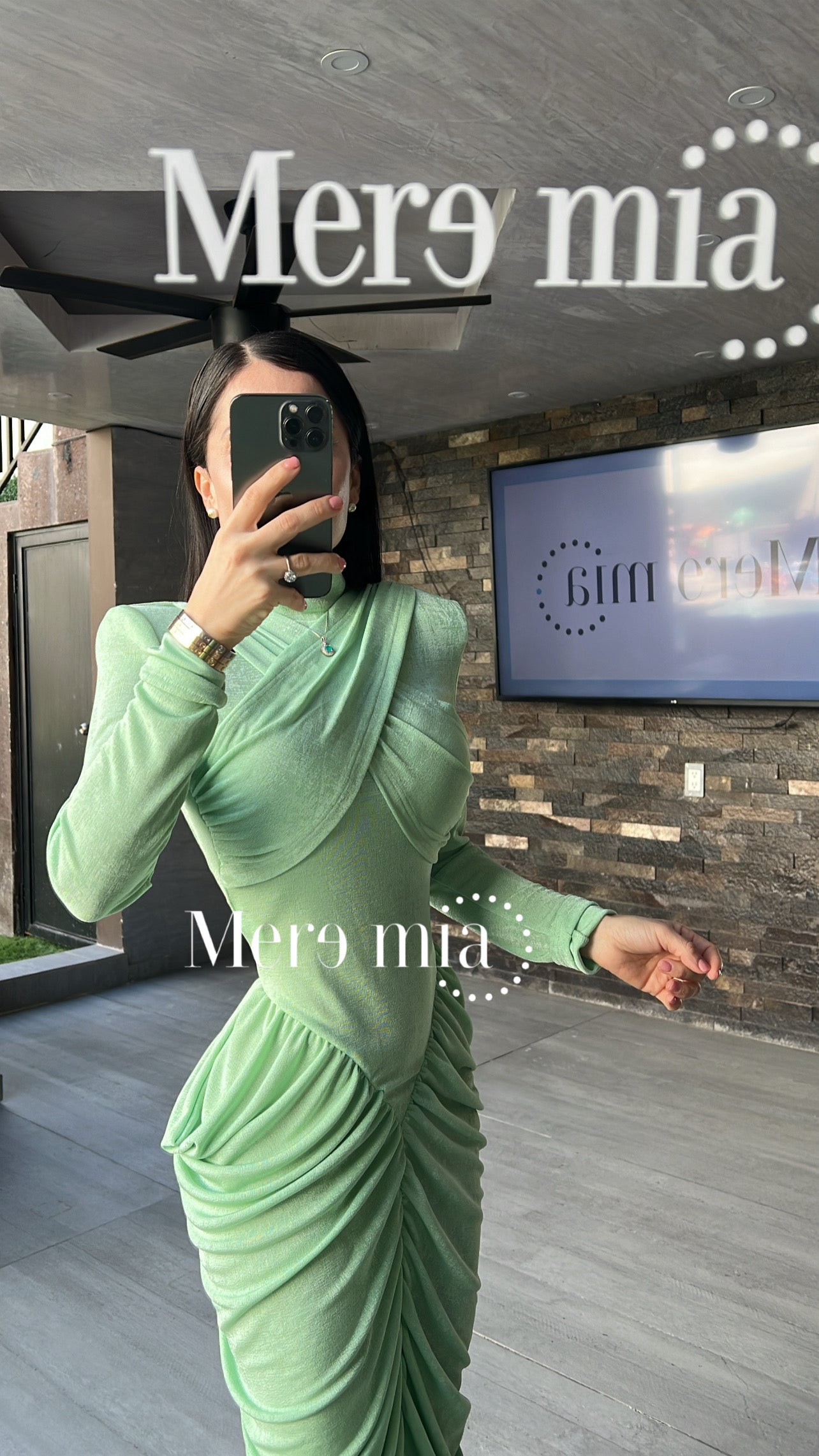 Vestido verde menta plisado