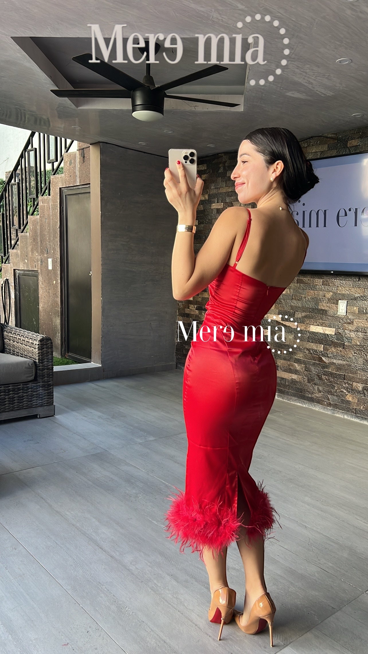 Vestido rojo sat plumas ab