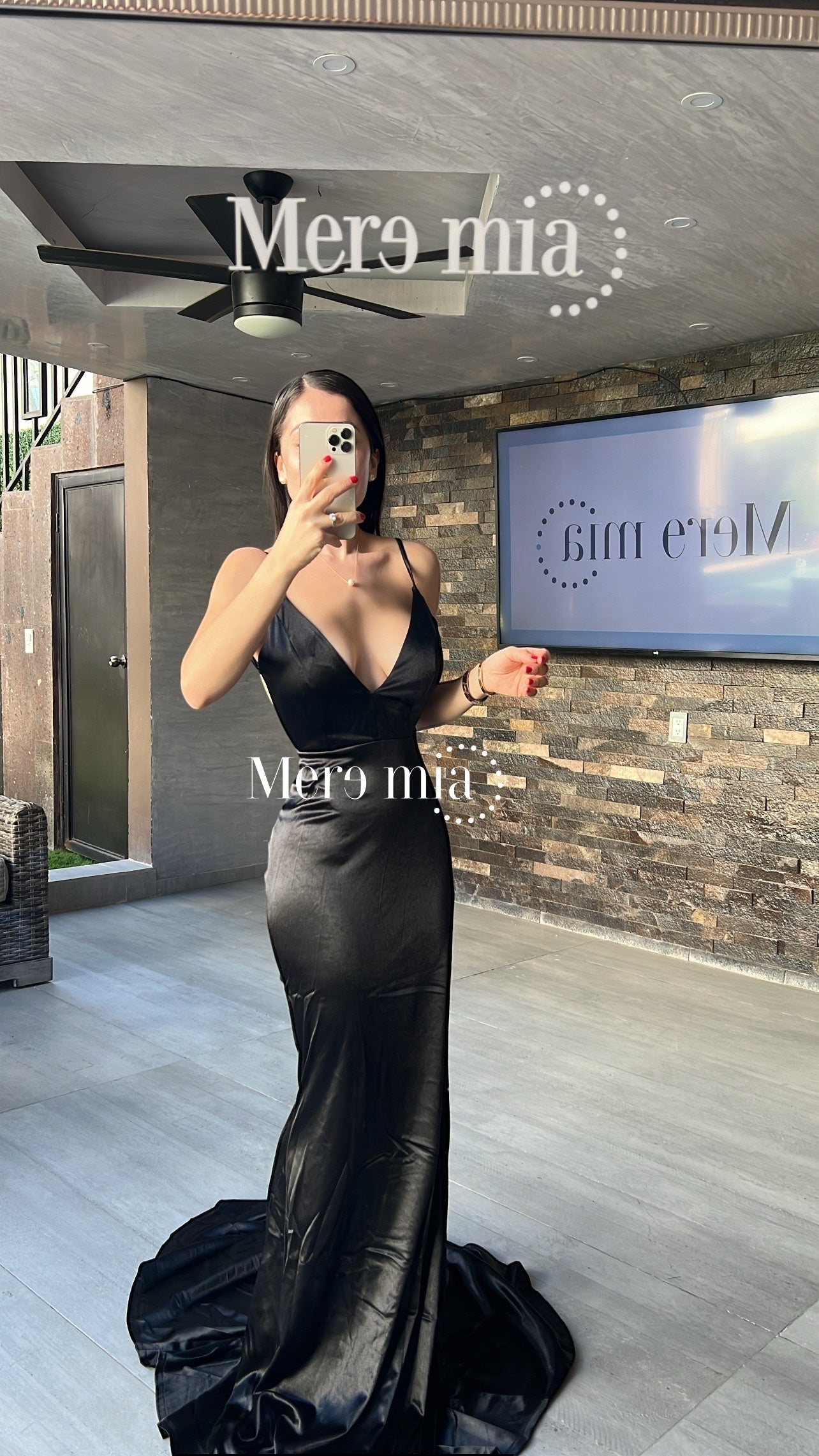 Vestido negro sat espalda