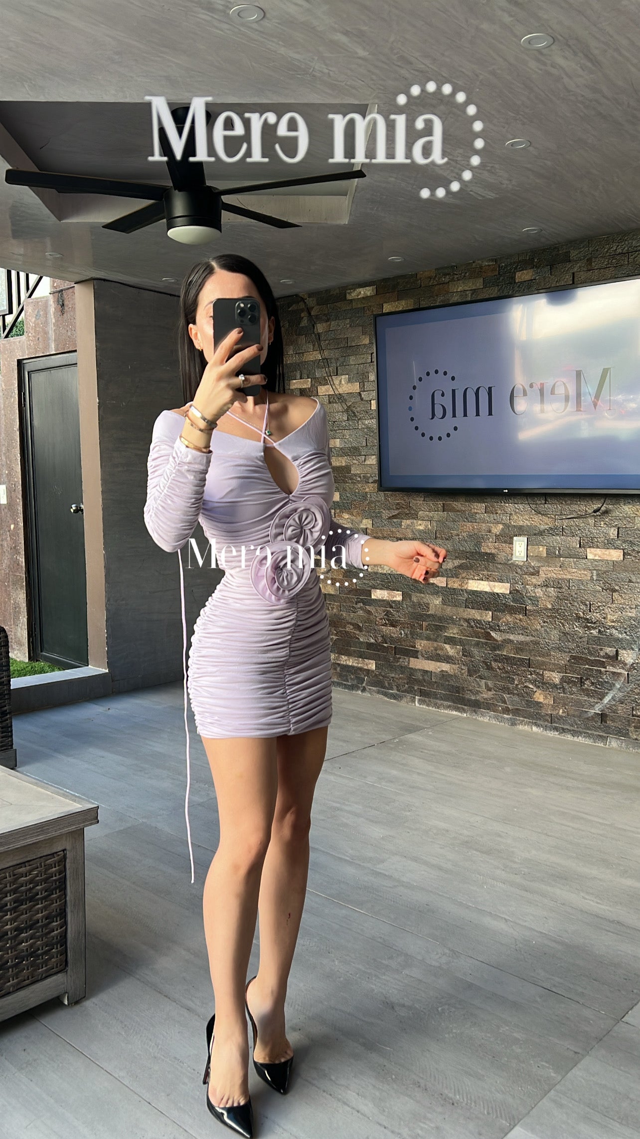 Vestido lila plisado flor