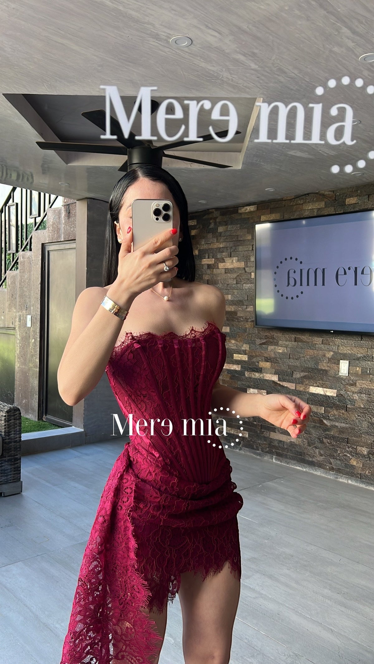 Vestido encaje strapples